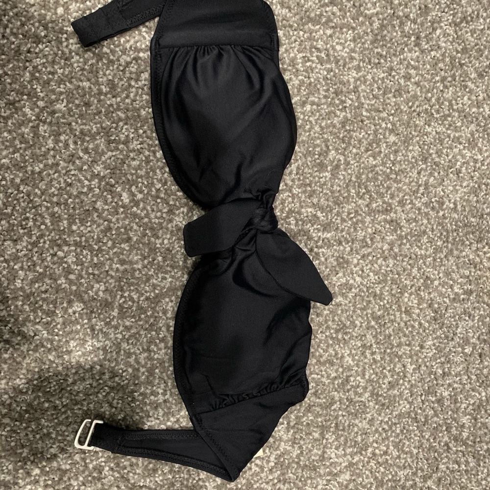Strapless bikini top